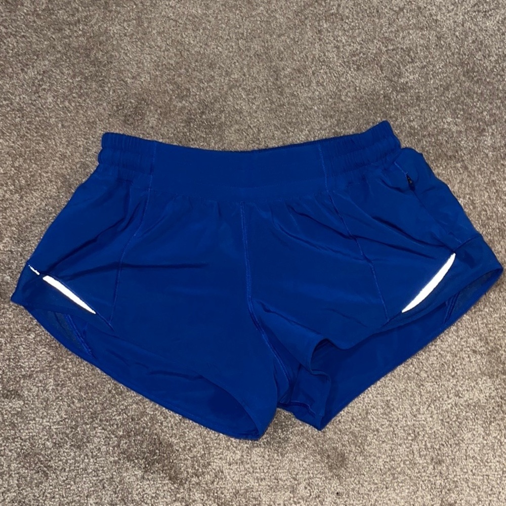 Lululemon hotty hot blue shorts size 6